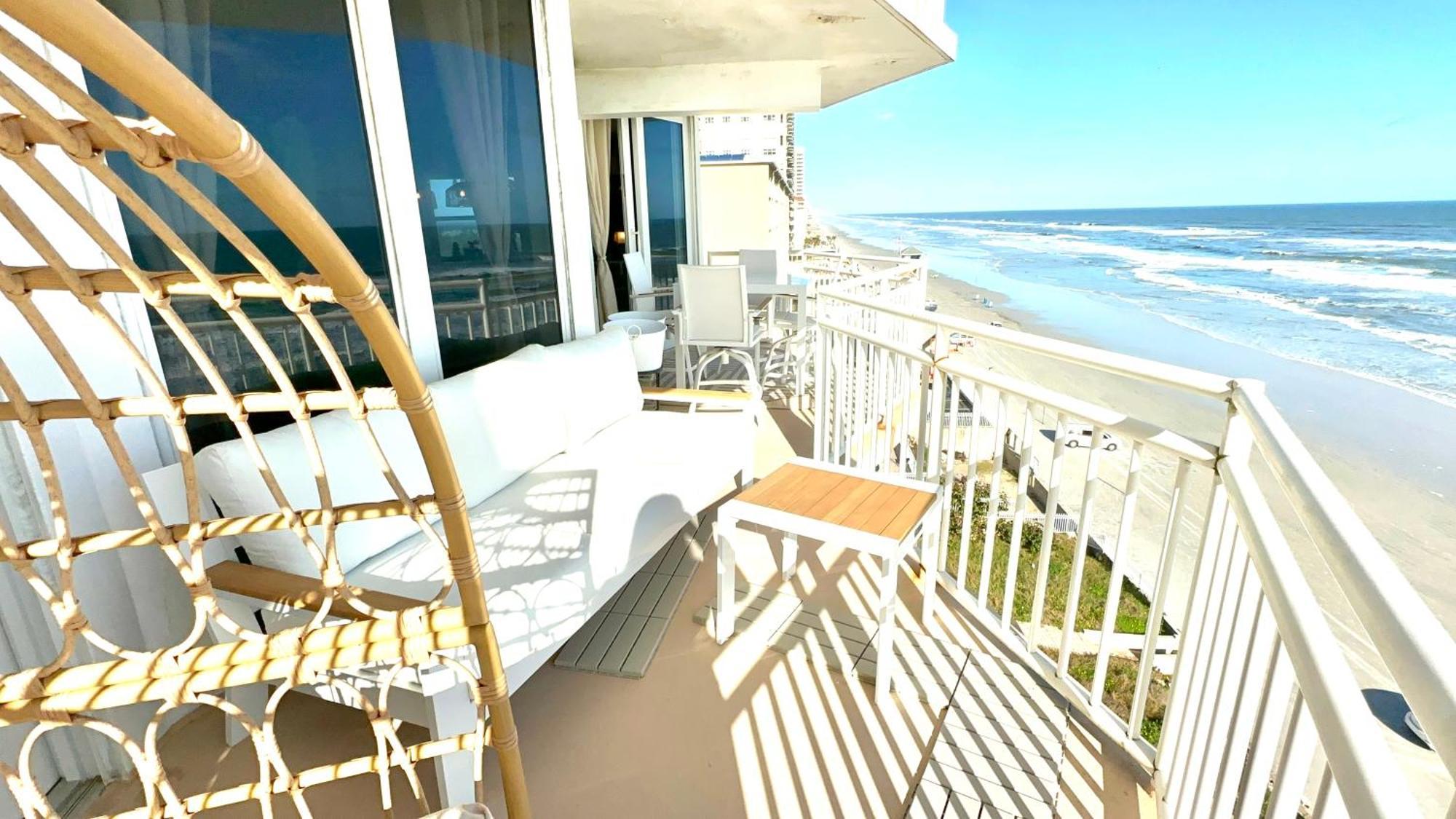 Apartamento Beach Oasis 601 Gorgeous Ocean Front Ocean View For 10 Sleeps Up To 15 Daytona Beach Exterior foto